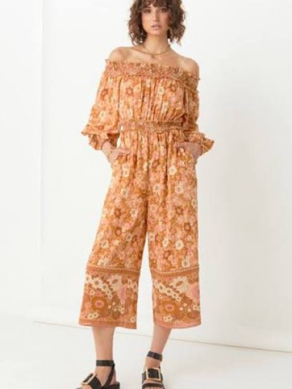 Spell Anne Jumpsuit size small in peach, EUC